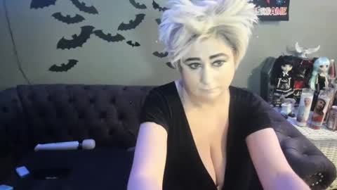 Sugary online show from March 9, 2025, 4:05 am