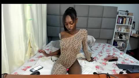 suhaila_suu online show from December 26, 2024, 11:57 pm