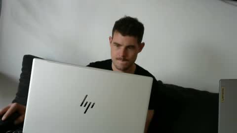 The Sultan online show from September 21, 2025, 5:03 pm