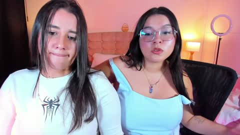 summer_girls01 online show from December 21, 2024, 1:26 am