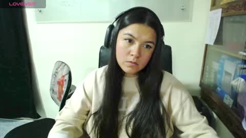 summer_girls01 online show from February 11, 2025, 4:11 am