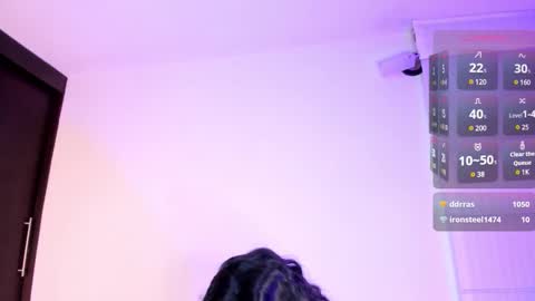 OnlyFans summer holiday online show from December 5, 2024, 8:44 am