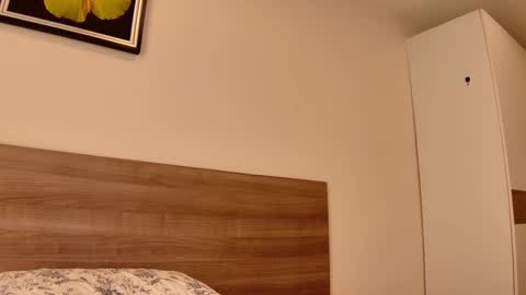 luna online show from March 6, 2025, 6:08 am