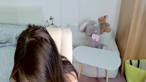 Snapshot of sun_yummy chatting on November 16, 2025, 5:57 am Lucis online show from November 16, 2025, 5:57 am