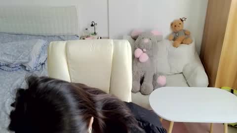 Snapshot of sun_yummy chatting on November 23, 2025, 5:18 am Lucis online show from November 23, 2025, 5:18 am