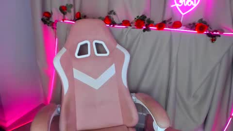 Elen online show from February 21, 2025, 8:29 am