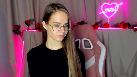 Elen online show from February 25, 2025, 5:19 am