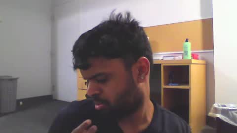 Snapshot of sundoog chatting on November 2, 2025, 10:12 pm Sundoog online show from November 2, 2025, 10:12 pm