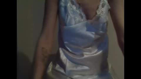 Snapshot of suni_bitch chatting on November 29, 2025, 4:43 pm suni online show from November 29, 2025, 4:43 pm