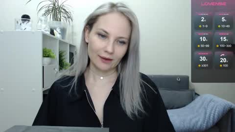 Snapshot of sunny_bunny6 chatting on December 20, 2024, 8:45 pm Naomi online show from December 20, 2024, 8:45 pm