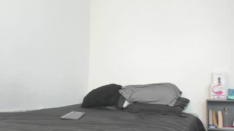 Christian Vanessa online show from February 7, 2025, 7:27 pm