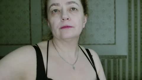 Snapshot of sunnyattic chatting on September 17, 2025, 7:10 am sunnyattic online show from September 17, 2025, 7:10 am