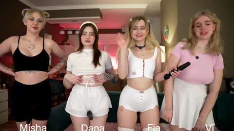 Fia  -  TG -  Mia -  Alice -  online show from January 5, 2025, 2:17 am