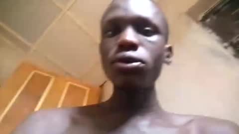 Sunnyblack2 online show from February 24, 2025, 1:21 pm