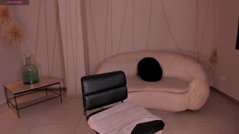 Sunny Rivers online show from February 16, 2025, 6:43 pm