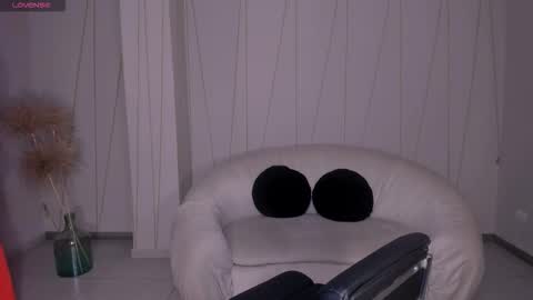 Sunny Rivers online show from October 27, 2025, 4:22 pm