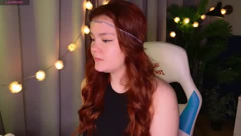 Snapshot of sunrise_enny chatting on October 8, 2025, 7:11 pm sunrise_enny online show from October 8, 2025, 7:11 pm