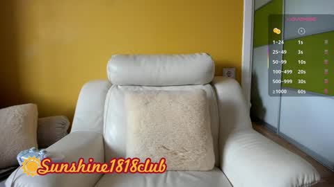 Snapshot of sunshine1818club chatting on October 6, 2025, 7:17 am Angela Sunshine1818club online show from October 6, 2025, 7:17 am