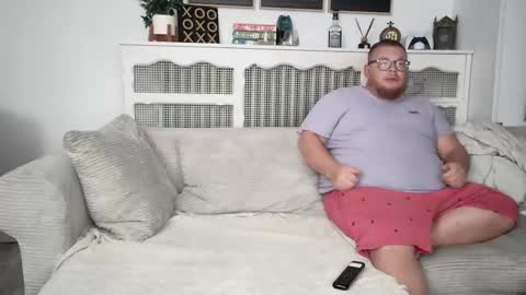 Ava online show from March 8, 2025, 9:29 pm