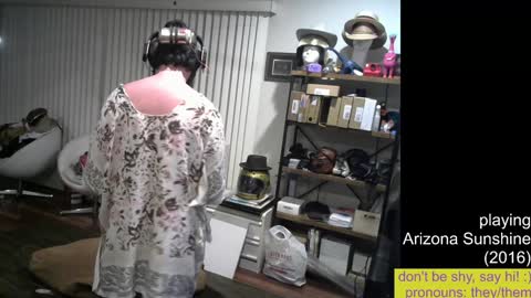 Snapshot of sunshinestreak chatting on January 17, 2025, 7:41 am im not actually a man my pronouns are theythem online show from January 17, 2025, 7:41 am