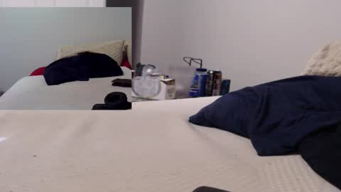 superluckyginger online show from November 17, 2025, 7:52 pm