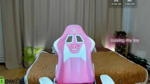 Snapshot of susan__clark chatting on September 21, 2025, 12:23 am Annie online show from September 21, 2025, 12:23 am