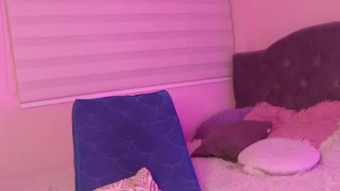 Snapshot of susan_bluee chatting on December 13, 2024, 6:42 am Susan online show from December 13, 2024, 6:42 am