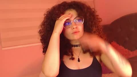 Snapshot of susan_bluee chatting on December 15, 2024, 5:10 pm Susan online show from December 15, 2024, 5:10 pm