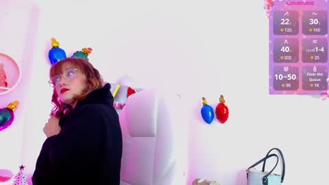 Snapshot of susan_hottye_ chatting on December 26, 2024, 11:32 am Susan online show from December 26, 2024, 11:32 am