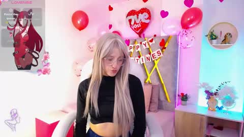 Snapshot of susan_hottye_ chatting on February 8, 2025, 11:33 am Susan online show from February 8, 2025, 11:33 am