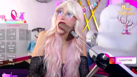 Snapshot of susan_hottye_ chatting on October 24, 2025, 10:11 am Susan online show from October 24, 2025, 10:11 am