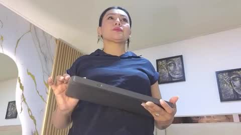 Snapshot of susan_sexymilf chatting on October 9, 2025, 12:03 pm Susan online show from October 9, 2025, 12:03 pm