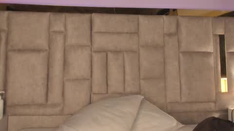 Susan online show from February 14, 2025, 2:39 am