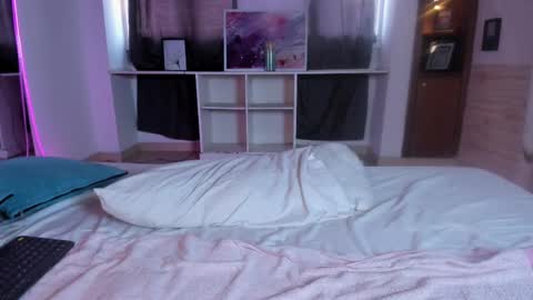 Susan  Everyday From 0530 to 1430 Col Time online show from February 24, 2025, 2:15 pm