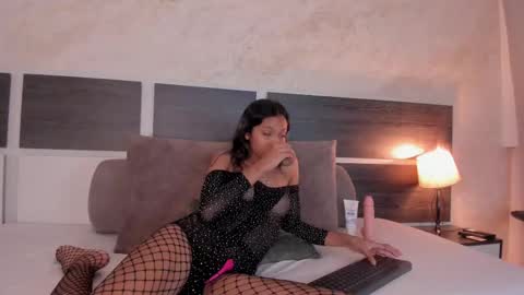 Snapshot of susanna_cute chatting on October 3, 2025, 12:35 pm susanna_cute online show from October 3, 2025, 12:35 pm