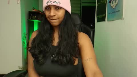 Snapshot of susanrhodes_ chatting on November 17, 2025, 2:39 am Susan Rhodes online show from November 17, 2025, 2:39 am