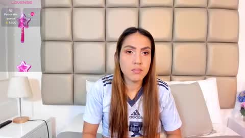 susanthomass online show from September 30, 2025, 7:19 pm