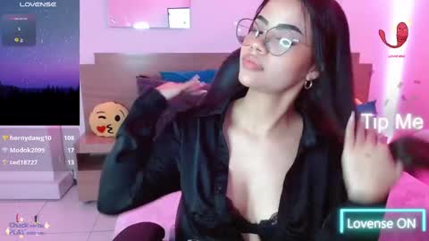 Snapshot of sussan_love01 chatting on March 10, 2025, 6:34 pm Susan online show from March 10, 2025, 6:34 pm