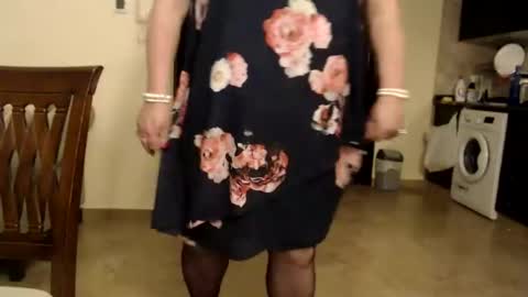 Snapshot of suzannebanci chatting on December 2, 2024, 7:27 pm My name is Sissy or more fully Suzanna Aprilia Maria Mariquita Catarina Chinita Banci. Soy una puta - que chimba ladybug online show from December 2, 2024, 7:27 pm