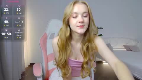 Snapshot of suzipons chatting on November 26, 2025, 2:29 pm Suzi online show from November 26, 2025, 2:29 pm