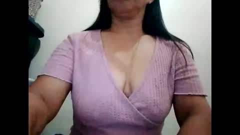 suzzie_hot online show from February 12, 2025, 10:14 am