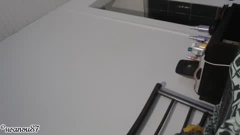 Snapshot of swanou87 chatting on March 12, 2025, 9:24 pm swanou87 online show from March 12, 2025, 9:24 pm