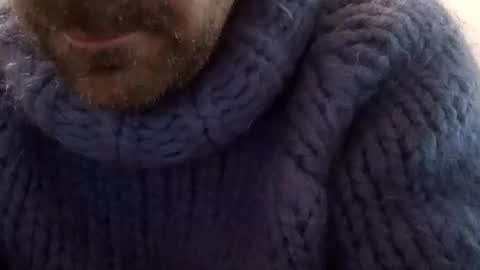 sweaterboy666 online show from November 26, 2025, 10:27 am