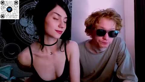 Snapshot of sweathome chatting on November 18, 2025, 4:22 pm sweaties3 online show from November 18, 2025, 4:22 pm