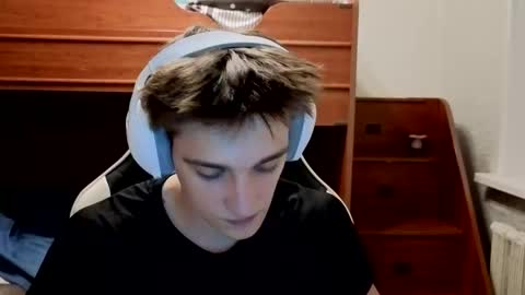 sweeetyangeel online show from October 27, 2025, 3:49 pm