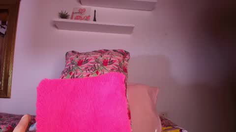 Snapshot of sweegirl_ chatting on September 11, 2025, 11:54 am Debora online show from September 11, 2025, 11:54 am