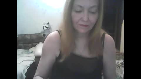 Snapshot of sweet4blonde609 chatting on November 12, 2025, 8:48 am sweet4blonde609 online show from November 12, 2025, 8:48 am