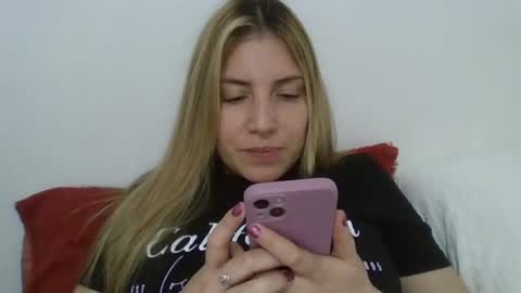 Snapshot of sweet__alana chatting on October 14, 2025, 1:06 am Sweet alana online show from October 14, 2025, 1:06 am