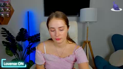 Sweet  Amily online show from September 30, 2025, 6:18 am