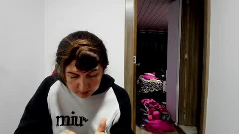 sweet__suck69bitch online show from February 19, 2025, 5:16 am